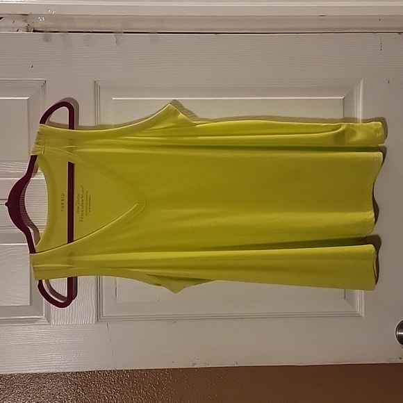 torrid Tops - Tank, classic fit, neon green.
